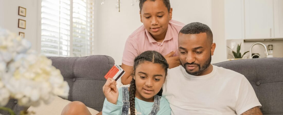 Como Ensinar Educação Financeira para Crianças e Adolescentes